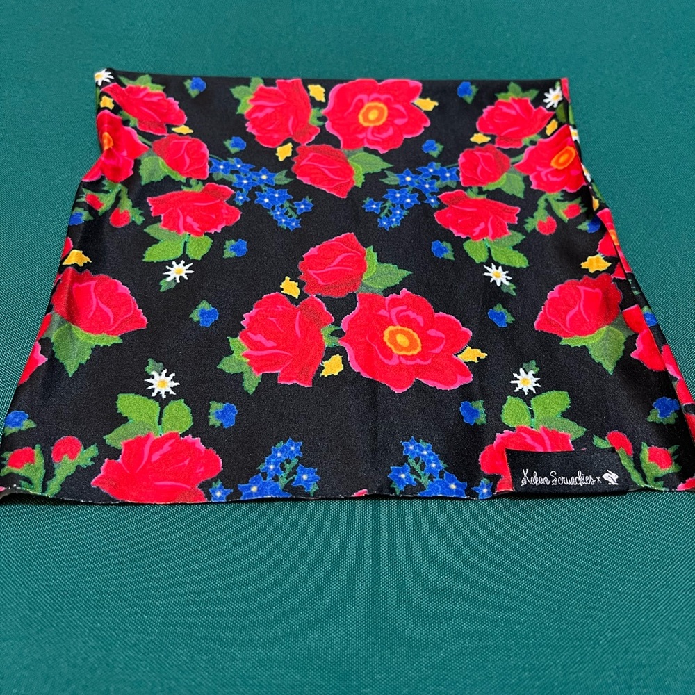 Rabbit Kokom Scrunchies neck gaiter